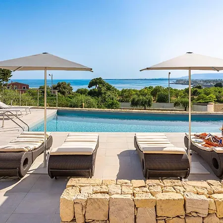 Anna 빌라 플렘미리오